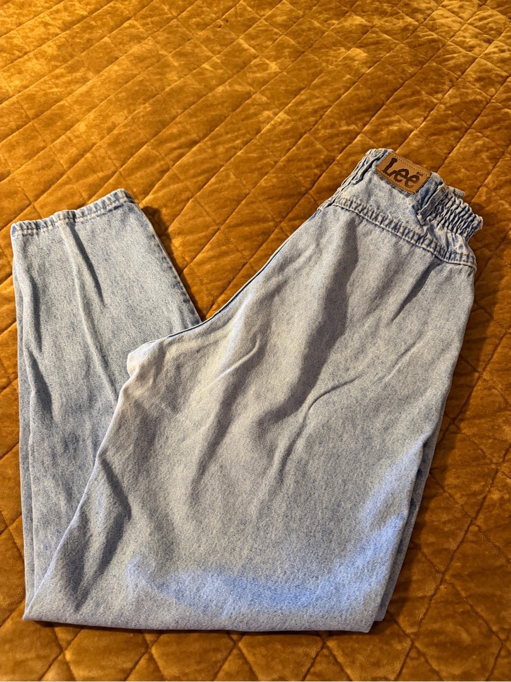 Lee Women's Light Blue Relaxed Pull-On Jeans